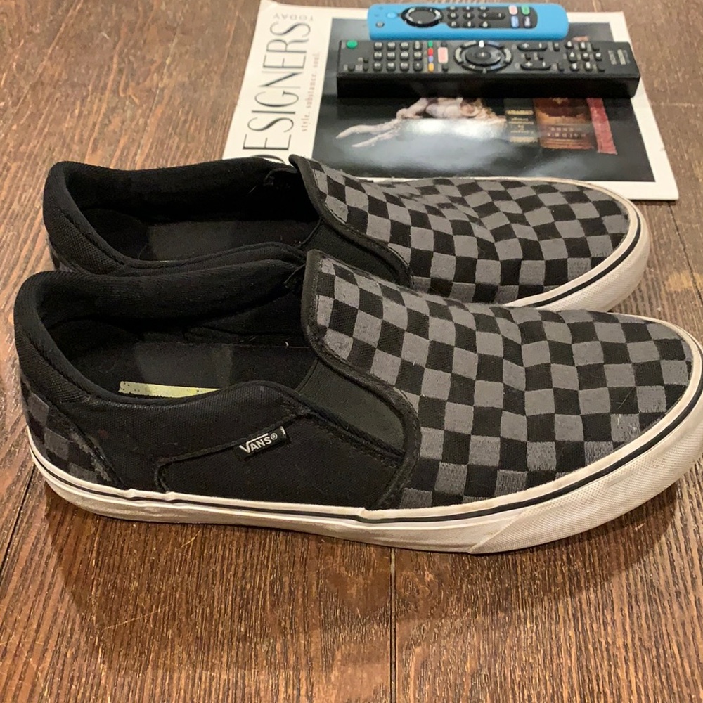 Vans Asher Black & Gray Checkered Slip-on Skate Sneakers Size 10.5